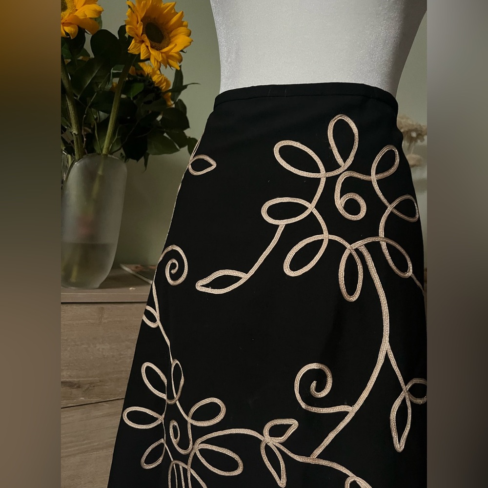 Black & Yellow Ribbon Floral Wool Midi Knee-Length Modest Fit & Flare Skirt Sz 6 - Picture 3 of 16